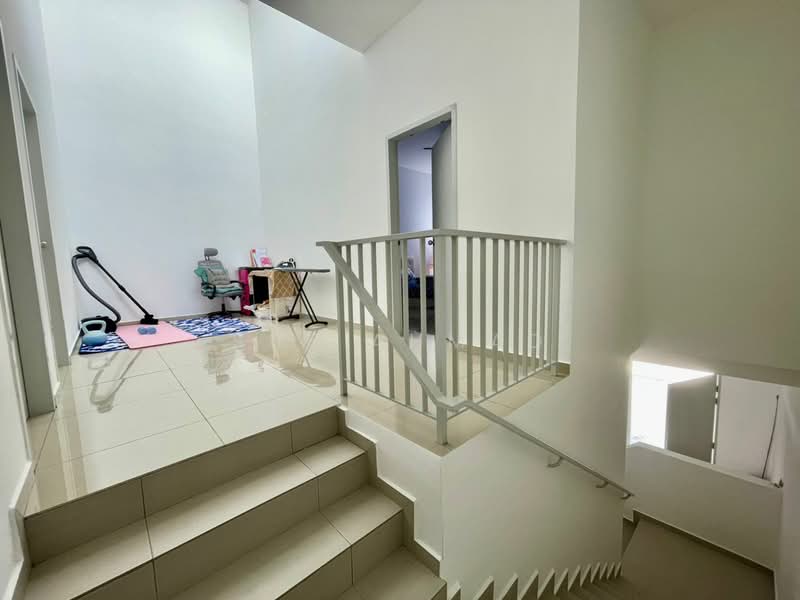 2-storey Terraced House for Sale in Taman Arawana (Lenggeng) - Sue Ahmad - Interior - PropertyGuru.com.my