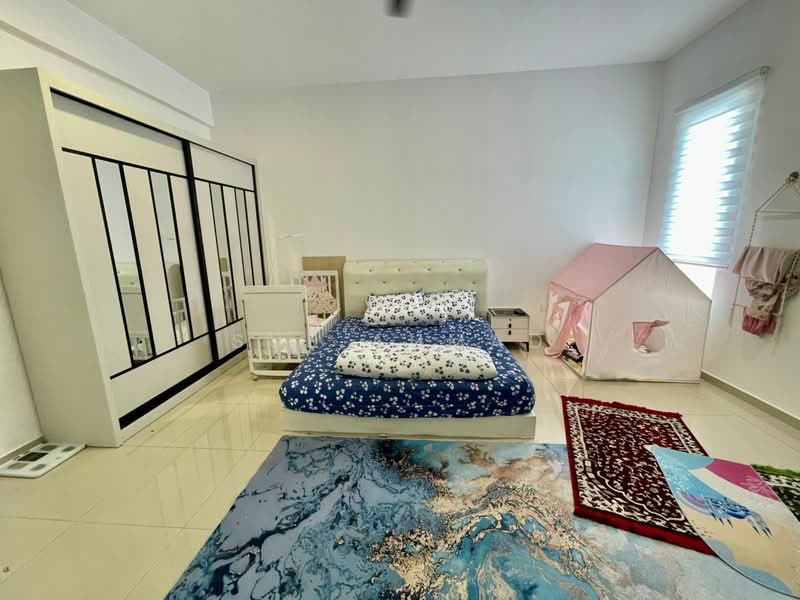 2-storey Terraced House for Sale in Taman Arawana (Lenggeng) - Sue Ahmad - Bedroom - PropertyGuru.com.my