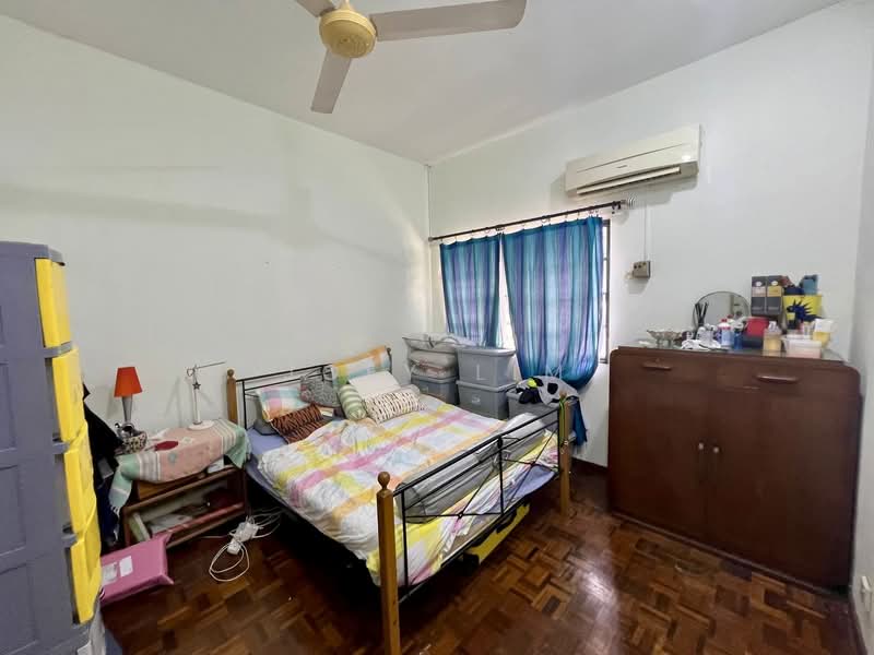 2-storey Terraced House for Sale in Damansara Heights (Kuala Lumpur) - Joey Lim - Bedroom - PropertyGuru.com.my