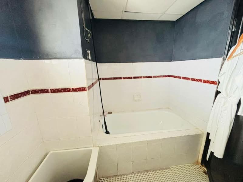 Pangsapuri untuk Dijual di Seri Mutiara Apartment - Pauline Ng - Bathroom - PropertyGuru.com.my