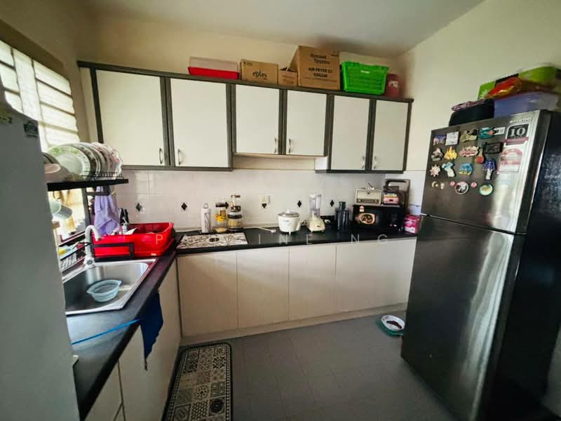 Pangsapuri untuk Dijual di Seri Mutiara Apartment - Pauline Ng - Kitchen - PropertyGuru.com.my