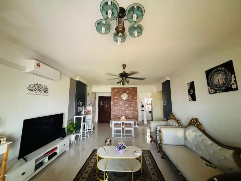 Pangsapuri untuk Dijual di Seri Mutiara Apartment - Pauline Ng - Living Room - PropertyGuru.com.my