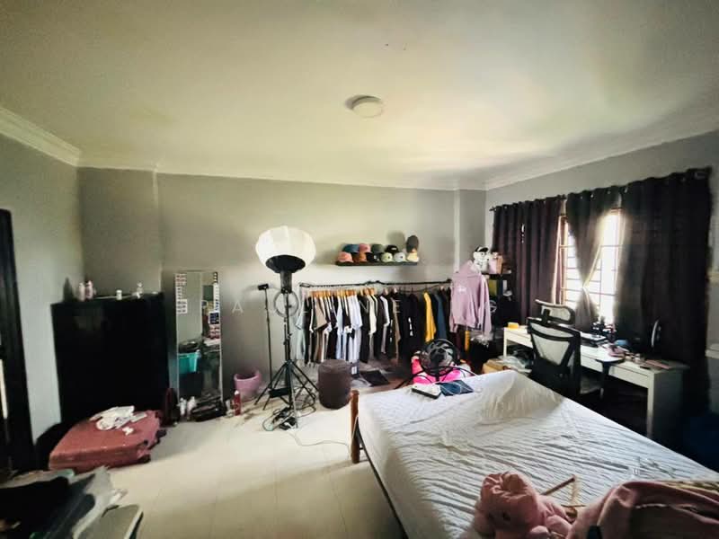 Pangsapuri untuk Dijual di Seri Mutiara Apartment - Pauline Ng - Bedroom - PropertyGuru.com.my