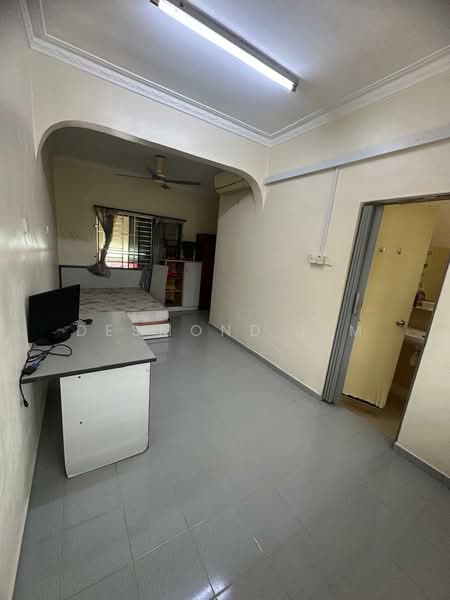Rumah Teres 1.5 Tingkat untuk Dijual di Taman Bukit Jaya (Ulu Tiram) - Desmond Lim - Bedroom - PropertyGuru.com.my