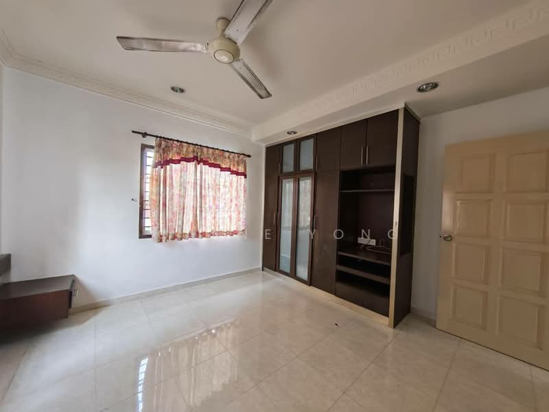 Semi-Detached House for Rent in Johor Bahru (Johor) - Joanne Yong - Bedroom - PropertyGuru.com.my