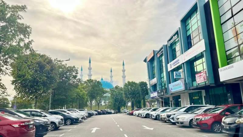 Shop / Office for Rent in Bandar Dato Onn (Tebrau) - Joan Tong - Exterior - PropertyGuru.com.my