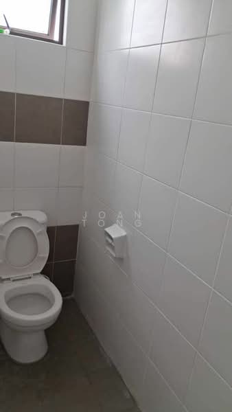 Shop / Office for Rent in Bandar Dato Onn (Tebrau) - Joan Tong - Bathroom - PropertyGuru.com.my