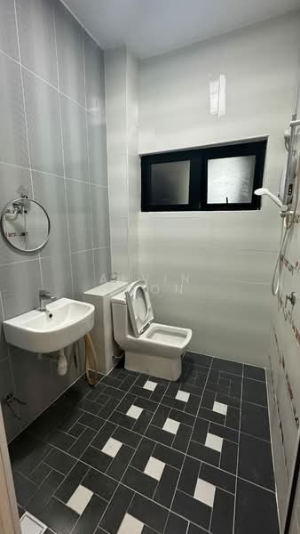 Condominium for Rent at Treetops Residence - Alvin Soon - Bathroom - PropertyGuru.com.my