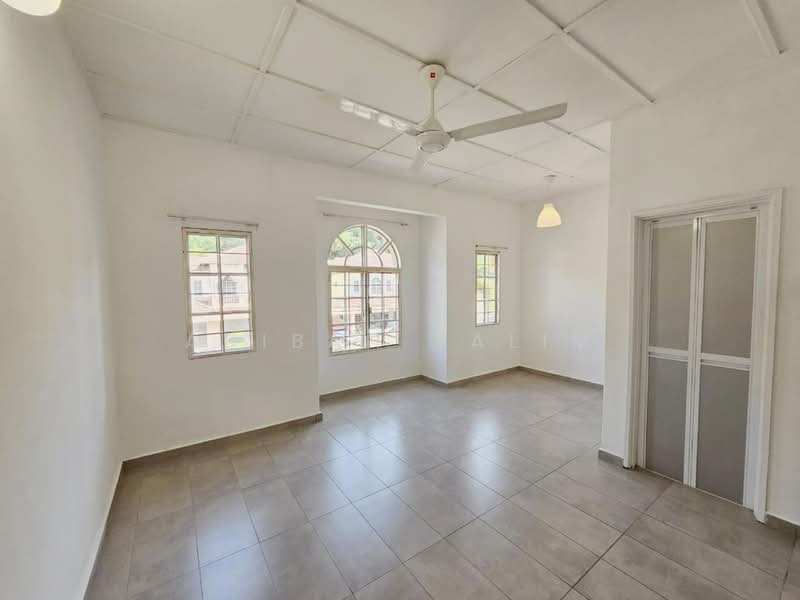 2-storey Terraced House for Sale in Putrajaya (Putrajaya) - Adibah Salim - Living Room - PropertyGuru.com.my