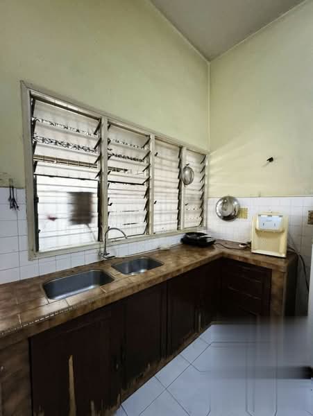 2-storey Terraced House for Rent in Taman Tun Dr. Ismail (Kuala Lumpur) - Elynn Chia - Kitchen - PropertyGuru.com.my