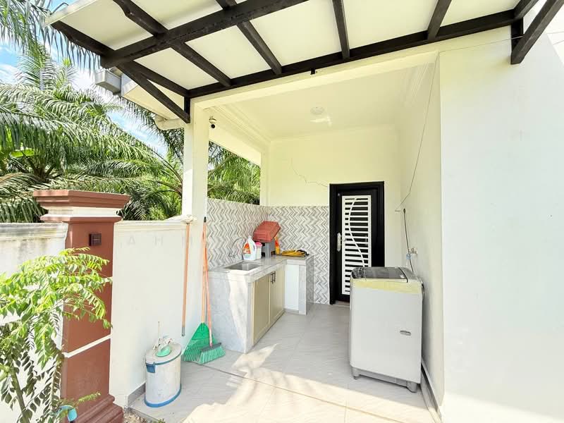 Semi-Detached House for Sale in Banting (Selangor) - Ahmad Fadlee - PropertyGuru.com.my