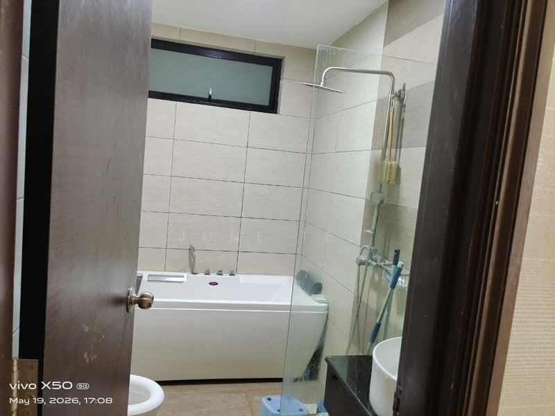 Service Residence for Rent at Molek Regency - June Teo - Bathroom - PropertyGuru.com.my