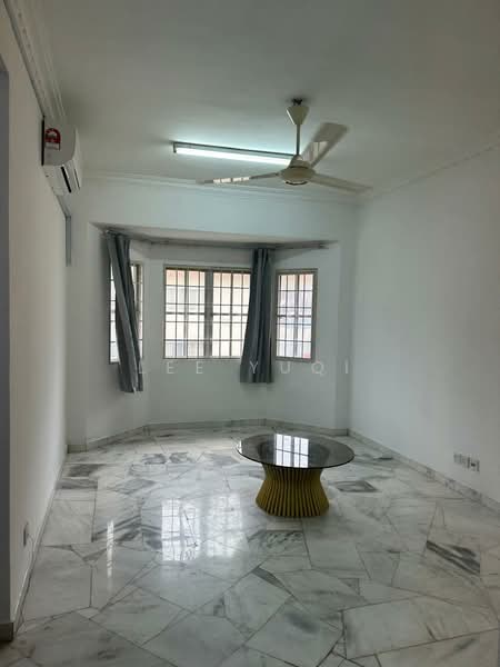 Condominium for Rent at Meadow Park 3 - Lee Yuqi - Living Room - PropertyGuru.com.my