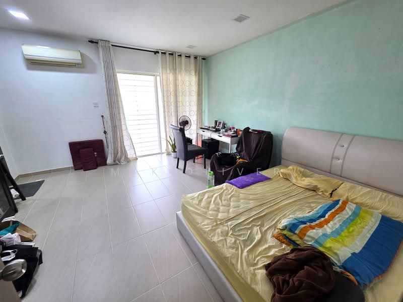 3-storey Terraced House for Sale in Taman Impian Indah (Bukit Jalil) - Mak Oliver - Bedroom - PropertyGuru.com.my