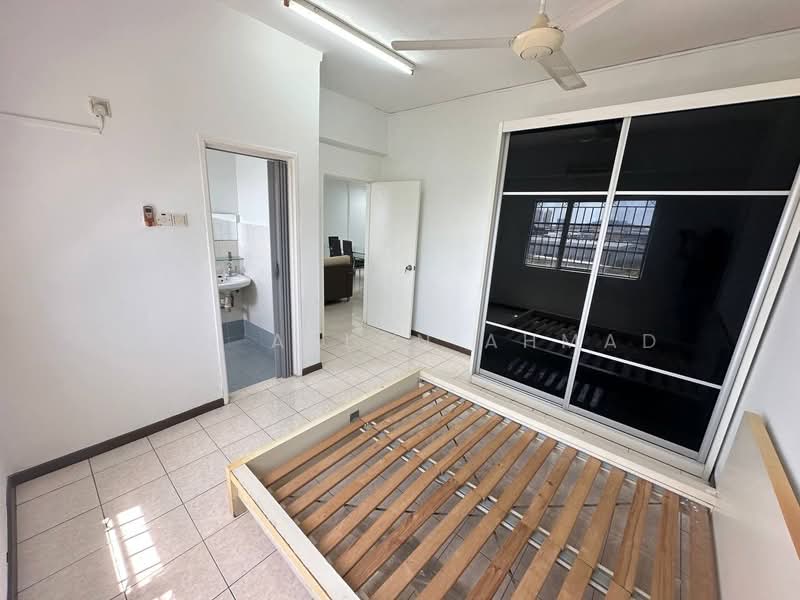 Apartment for Sale at Pangsapuri Jati 2 - Wan Azlan Ahmad - PropertyGuru.com.my