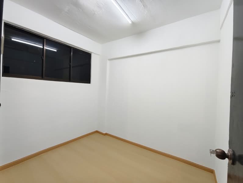 Flat for Sale at Taman Tan Sri Yaacob - Kyoris Loh - PropertyGuru.com.my