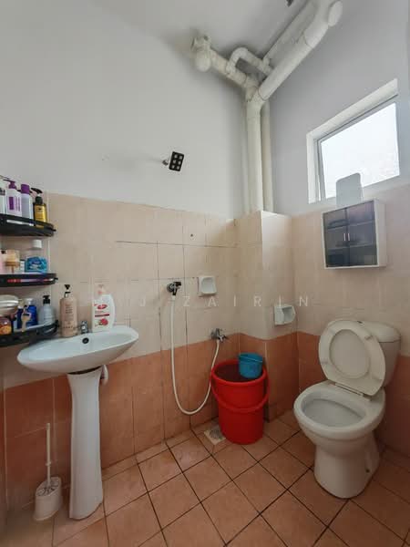 Apartment for Sale at Merdeka Villa - M.J Zairin - Bathroom - PropertyGuru.com.my