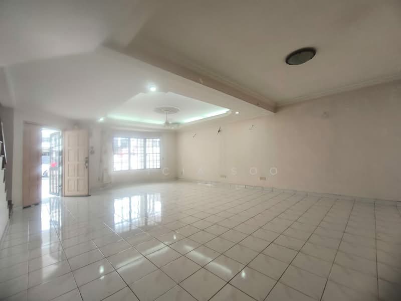 2-storey Terraced House for Sale in Sungai Buloh (Selangor) - Alicia Soo - Living Room - PropertyGuru.com.my