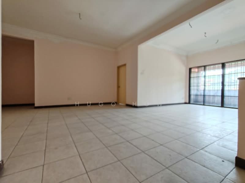 Rumah Berkembar untuk Dijual di Bandar Sri Damansara (Selangor) - Hugo How - Living Room - PropertyGuru.com.my