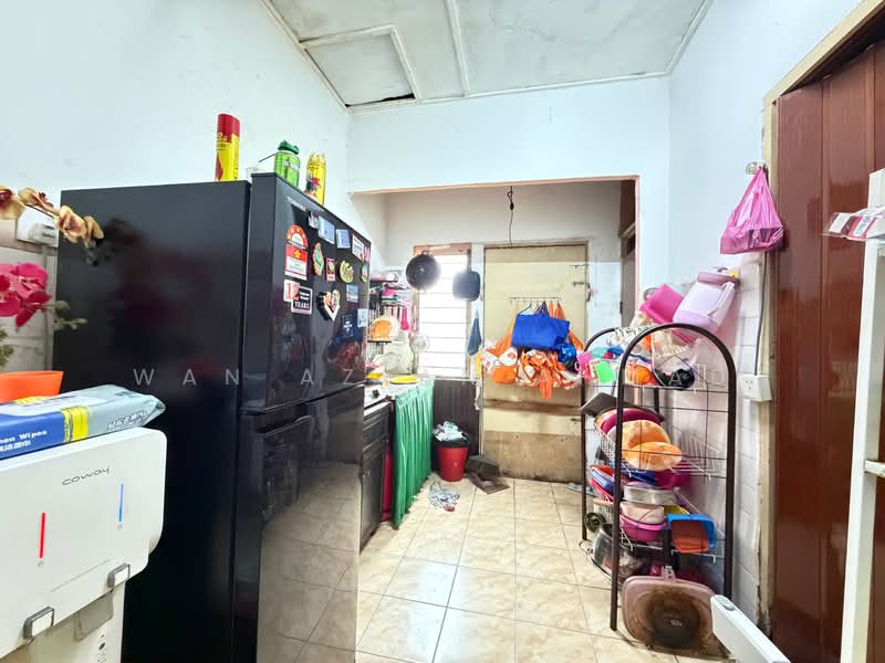 1-storey Terraced House for Sale in Seksyen 17 (Shah Alam) - Wan Azlan Ahmad - PropertyGuru.com.my
