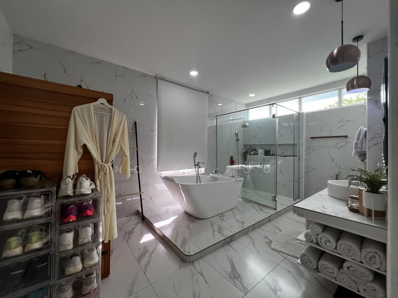 Rumah Banglo untuk Dijual di Setia Tropika (Johor Bahru) - Novan Loo - PropertyGuru.com.my