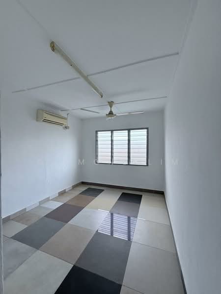 2-storey Terraced House for Sale in Taman Nora (Ulu Tiram) - Desmond Lim - Interior - PropertyGuru.com.my