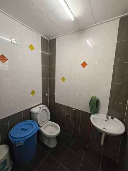 Rumah Teres 2 Tingkat untuk Dijual di Taman Ampang (Ipoh) - Gary Tang - Bathroom - PropertyGuru.com.my