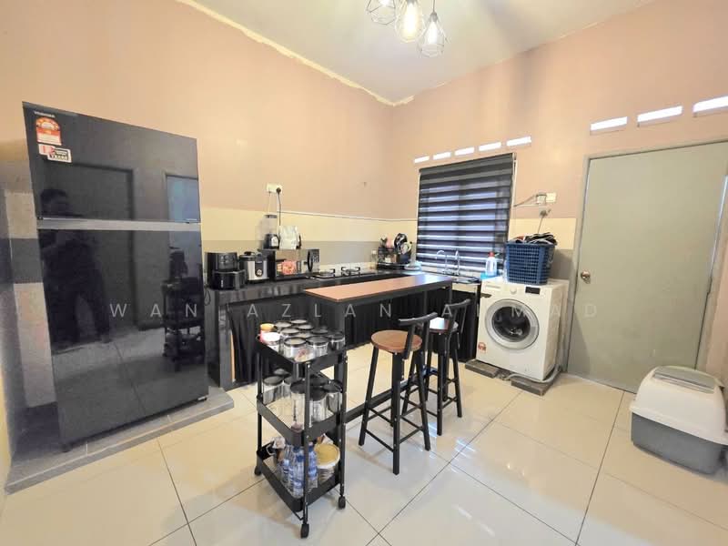 Semi-Detached House for Sale in Kampung Batu 9 Kebun Baru (Telok Panglima Garang) - Wan Azlan Ahmad - PropertyGuru.com.my