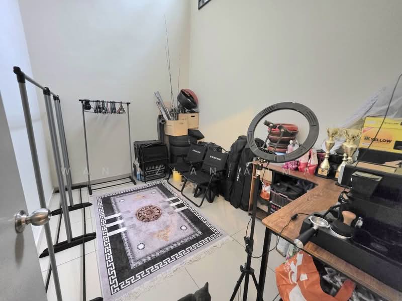 Semi-Detached House for Sale in Kampung Batu 9 Kebun Baru (Telok Panglima Garang) - Wan Azlan Ahmad - PropertyGuru.com.my