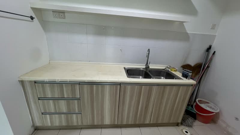 Servis Apartment untuk Dijual di Pacific Place - Adi Zulkarnaen - Kitchen - PropertyGuru.com.my