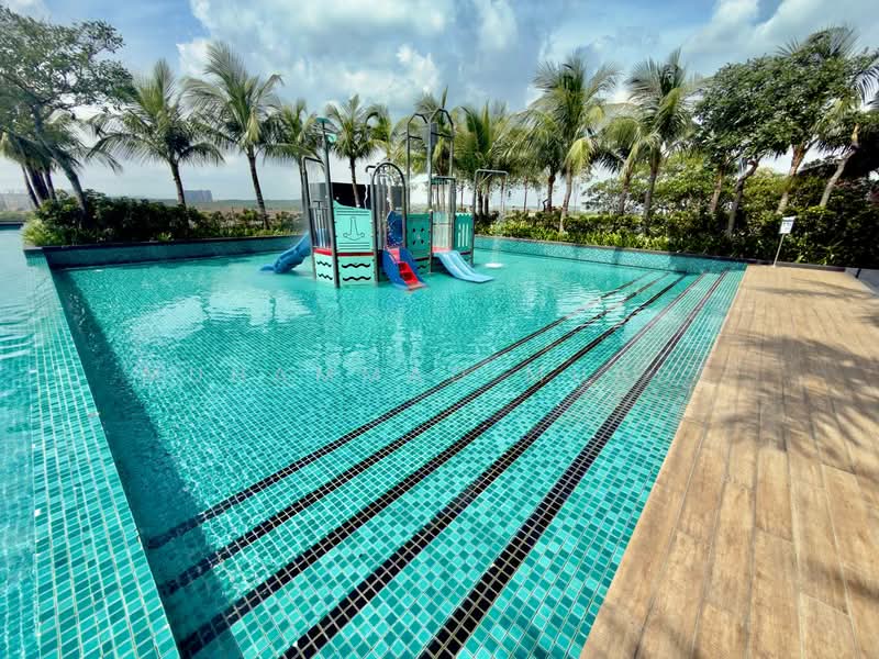 Servis Apartment untuk Dijual di SkyLake Residence - Muhammad Muadz - Pool - PropertyGuru.com.my