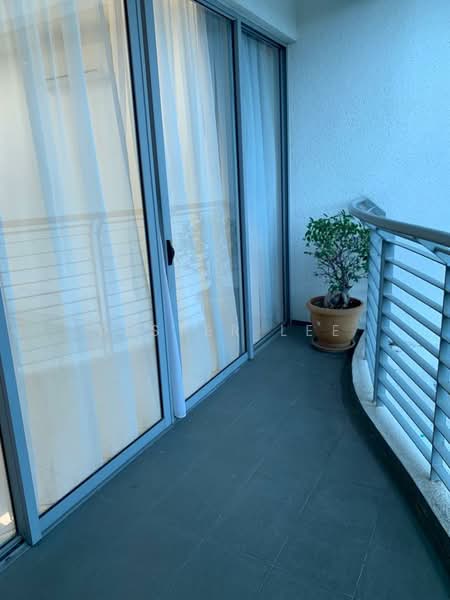 Kondominium untuk Dijual di The Westside Two - Lester Lee - Balcony - PropertyGuru.com.my