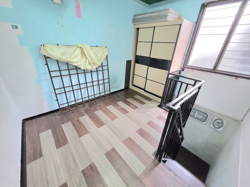 1-storey Terraced House for Sale in Taman Sri Rantau (Kapar) - Wan Azlan Ahmad - PropertyGuru.com.my