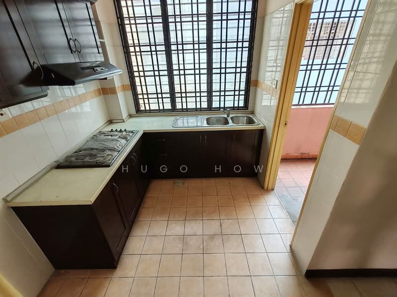 Rumah Berkembar untuk Dijual di Bandar Sri Damansara (Selangor) - Hugo How - Kitchen - PropertyGuru.com.my