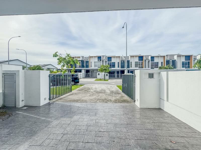2-storey Terraced House for Sale in Semenyih (Selangor) - Ilman Nahri - Exterior - PropertyGuru.com.my