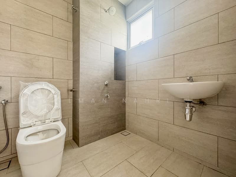 2-storey Terraced House for Sale in Semenyih (Selangor) - Ilman Nahri - Bathroom - PropertyGuru.com.my