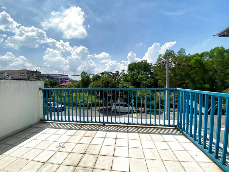 2-storey Terraced House for Sale in Pantai Sepang Putra (Sepang) - Muhammad Iqmal Rahiman - Balcony - PropertyGuru.com.my