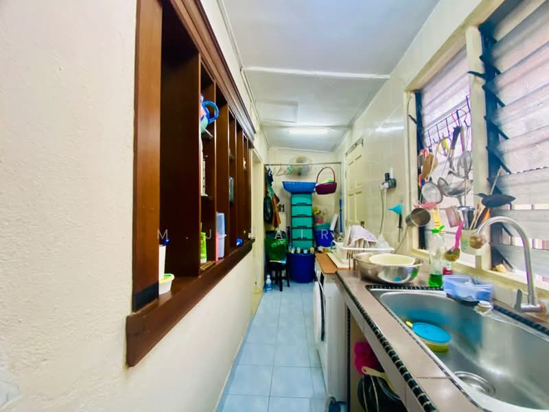 2-storey Terraced House for Sale in Taman Melawati (Ulu Kelang) - M.J Zairin - Kitchen - PropertyGuru.com.my