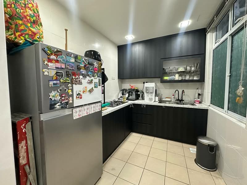 Servis Apartment untuk Dijual di Pangsapuri Tanah Emas (Golden Sands) - Siow Yan Er - Kitchen - PropertyGuru.com.my