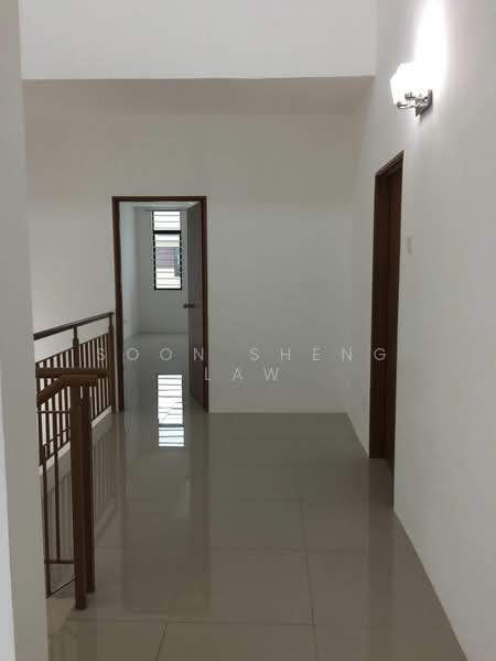 Rumah Teres 2 Tingkat untuk Dijual di Taman Saujana KLIA (Sepang) - Soon Sheng Law - Corridor - PropertyGuru.com.my