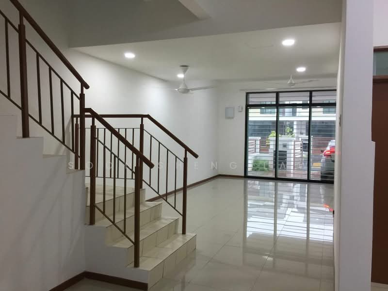 Rumah Teres 2 Tingkat untuk Dijual di Taman Saujana KLIA (Sepang) - Soon Sheng Law - Living Room - PropertyGuru.com.my