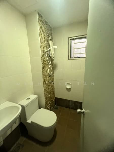 Kondominium untuk Disewa di Suasana Lumayan - Michelle Tan - Bathroom - PropertyGuru.com.my