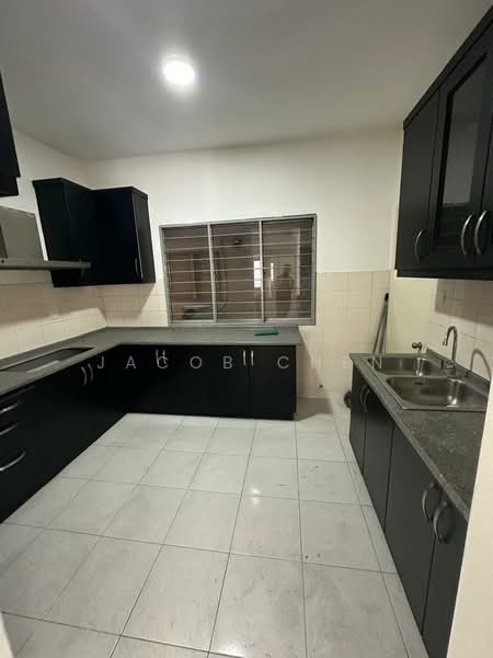 Condominium for Sale at Perdana Emerald - Jacob Chen - Kitchen - PropertyGuru.com.my