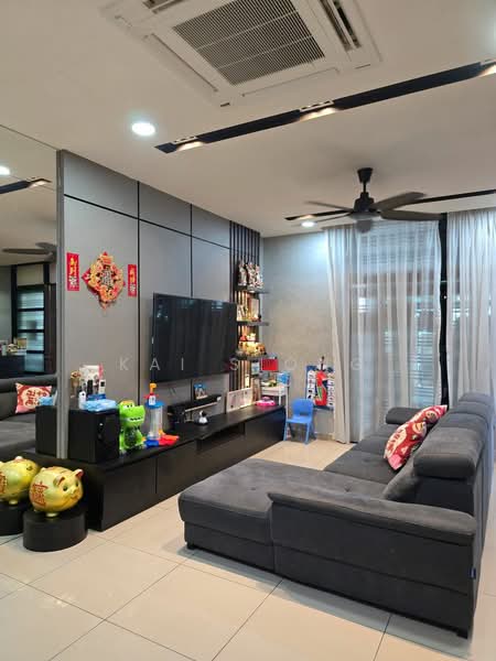 Cluster House for Sale in Taman Sierra Perdana (Masai) - Kai Siong - Living Room - PropertyGuru.com.my