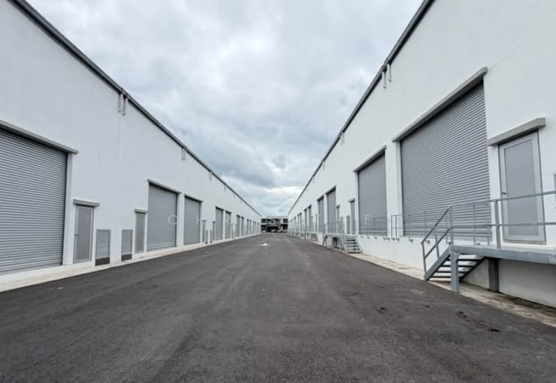 Terrace Factory for Rent in Rawang (Selangor) - Chris Tye - Exterior - PropertyGuru.com.my