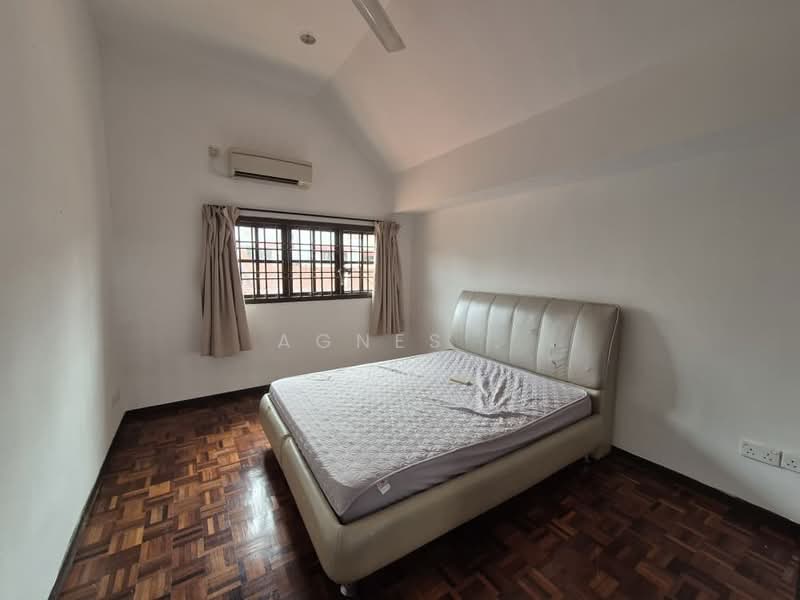 1.5-storey Terraced House for Sale in Taman Pelangi (Johor Bahru) - Agnes . - PropertyGuru.com.my
