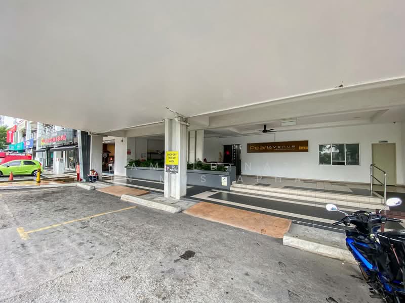 Condominium for Sale at Pearl Avenue - Muhammed Nazri bin Mustapha - Entrance - PropertyGuru.com.my