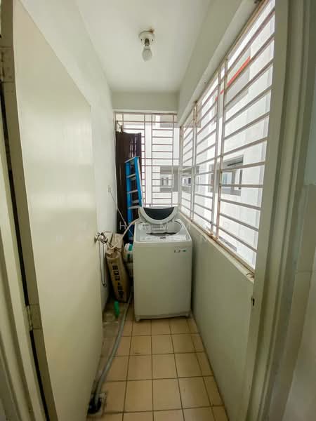 Condominium for Sale at Pearl Avenue - Muhammed Nazri bin Mustapha - Balcony - PropertyGuru.com.my