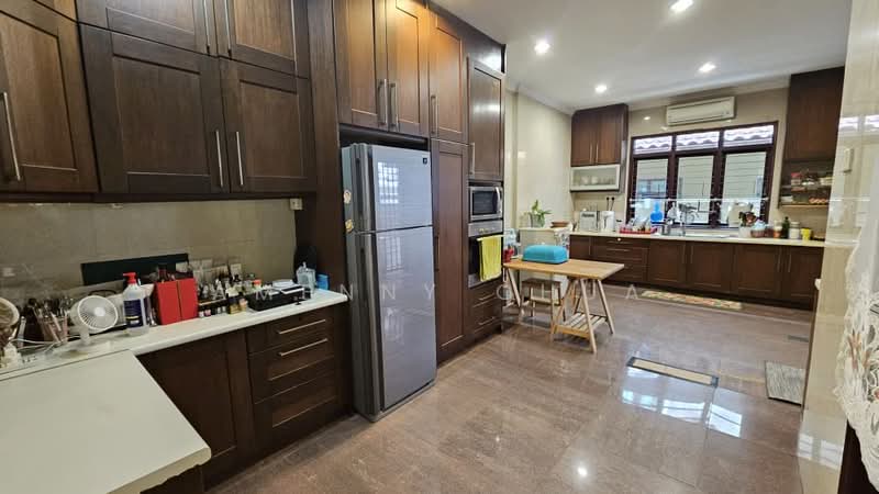 Semi-Detached House for Sale in Ampang Jaya (Ampang) - Amenny Chua - Kitchen - PropertyGuru.com.my