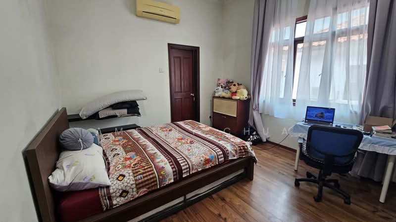 Semi-Detached House for Sale in Ampang Jaya (Ampang) - Amenny Chua - Bedroom - PropertyGuru.com.my